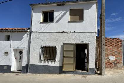 Haus zu verkaufen in Arabayona de Mógica, Salamanca. 